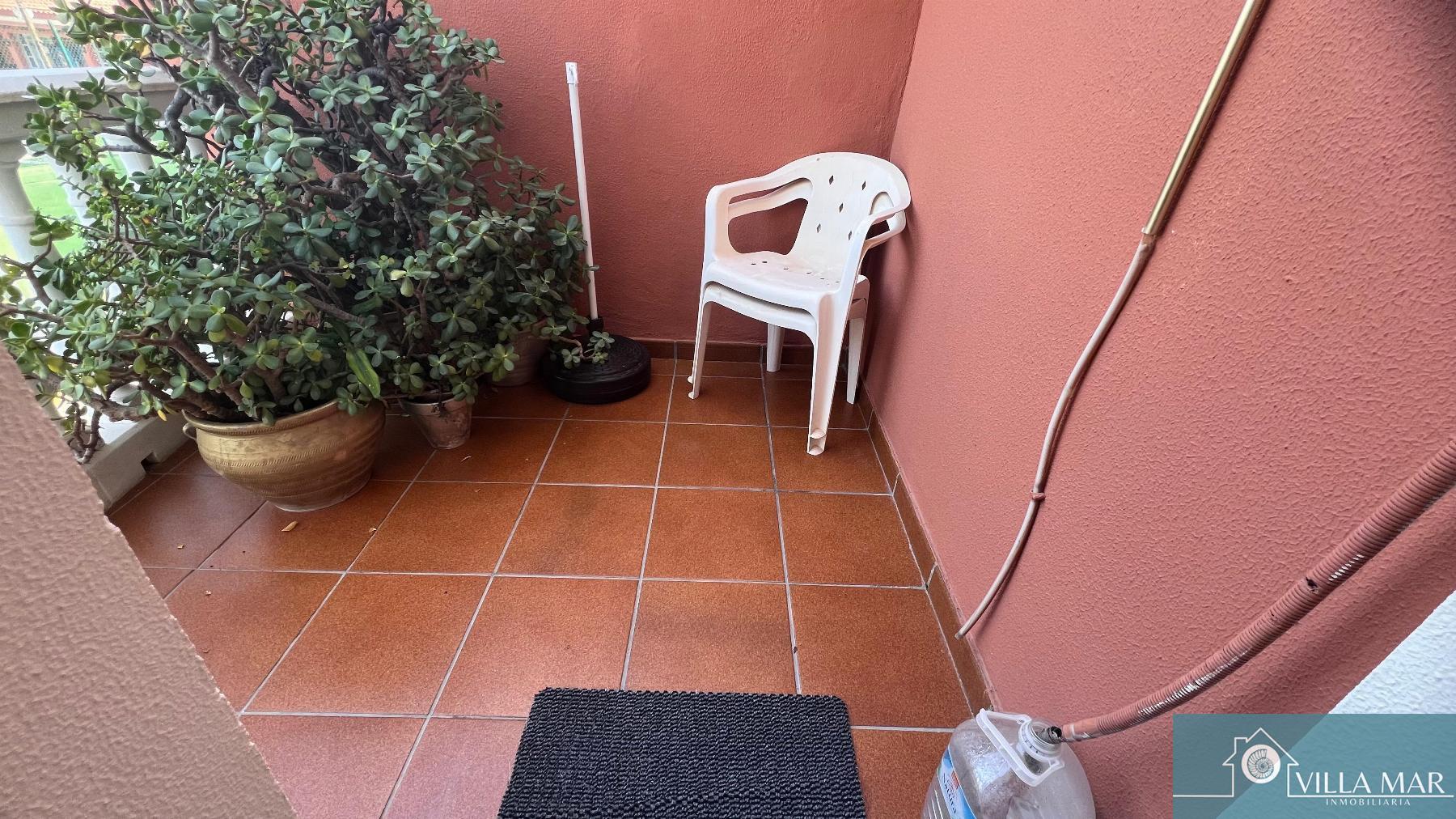For sale of duplex in Rota