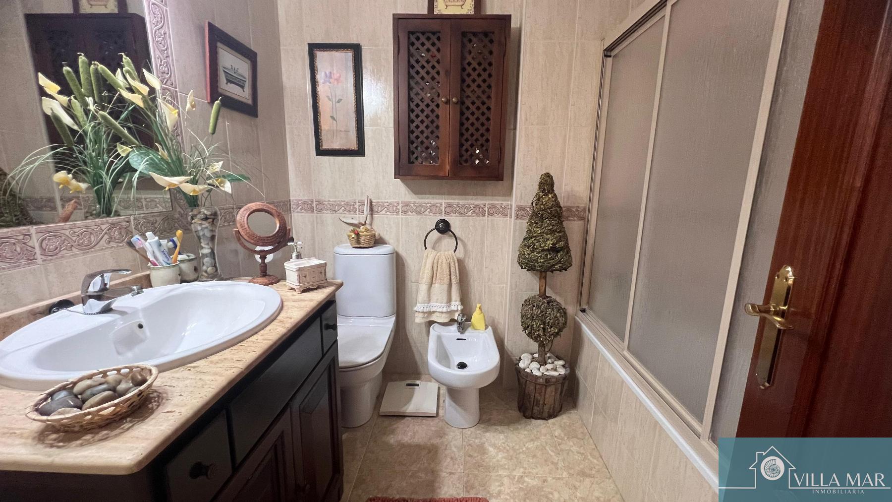 For sale of duplex in Rota