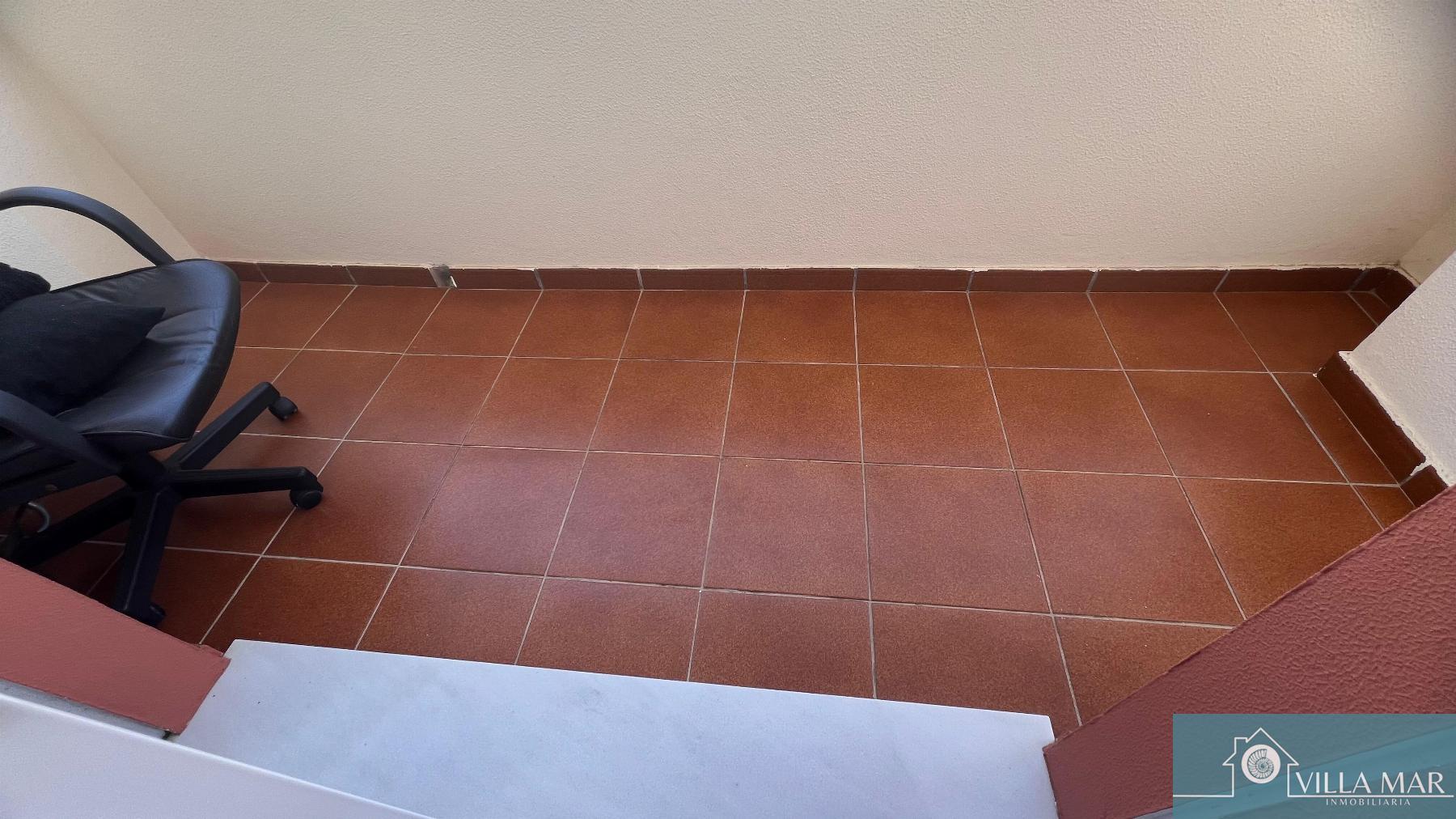 For sale of duplex in Rota