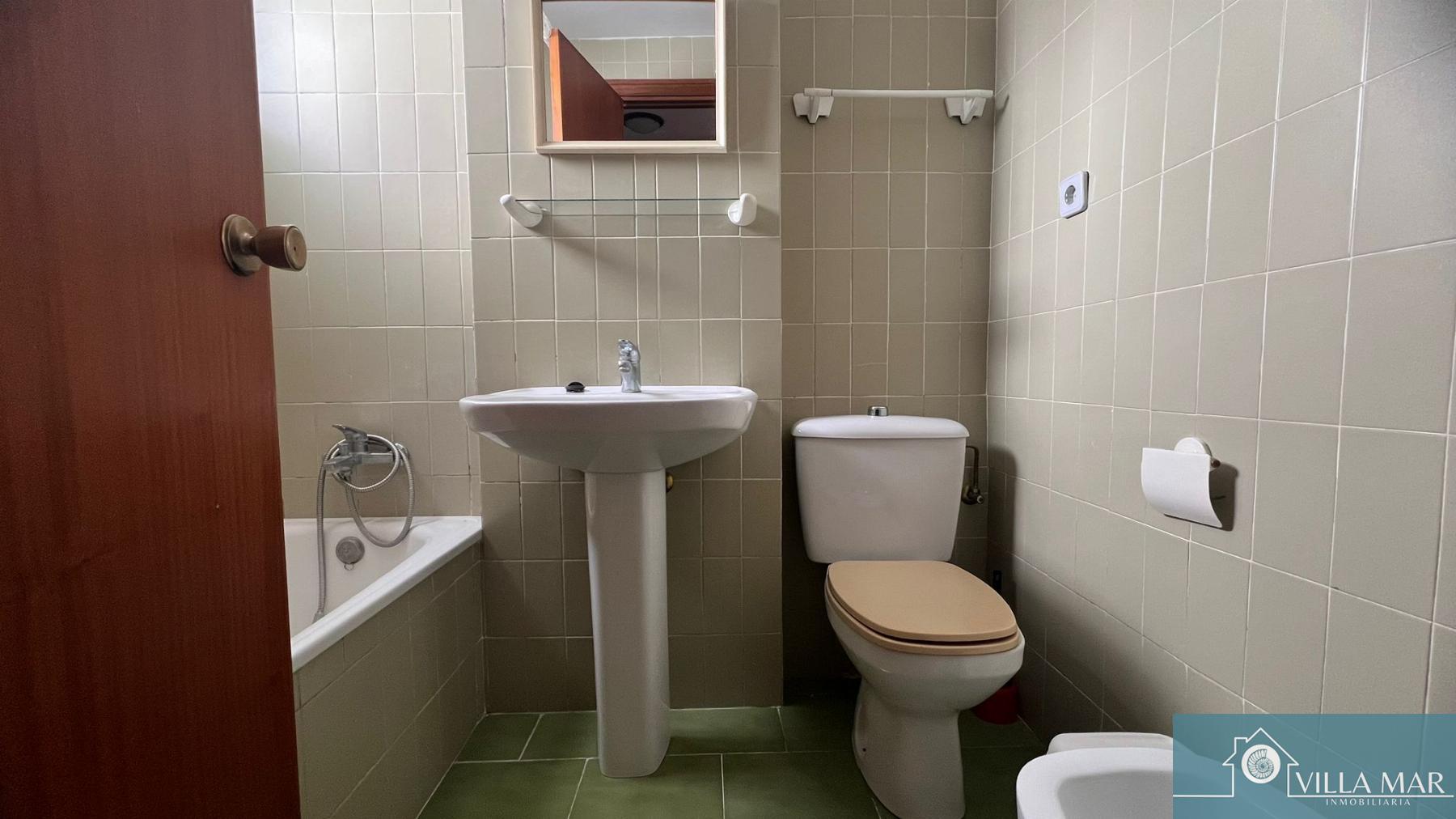 For sale of duplex in Rota