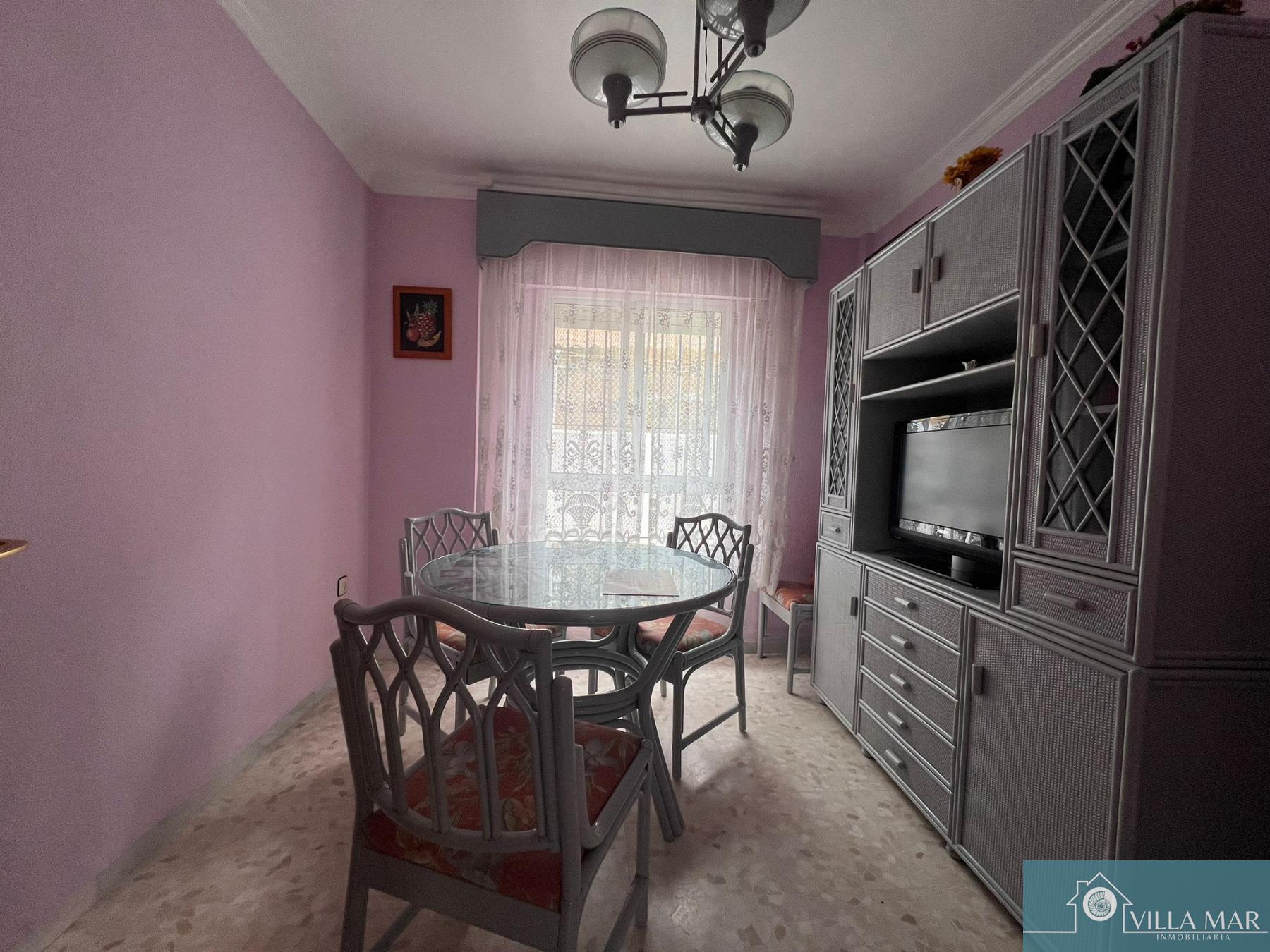 For sale of chalet in Rota