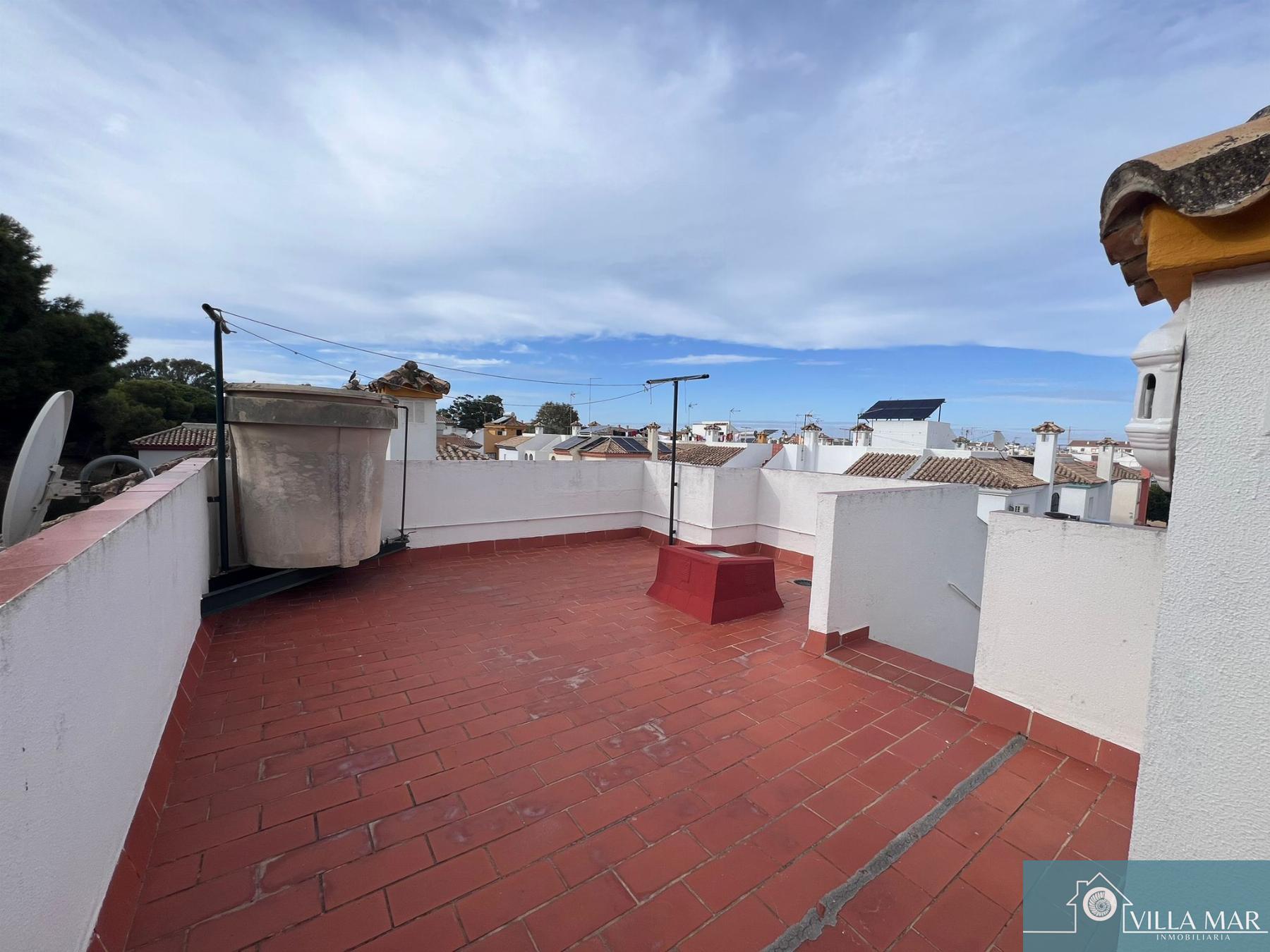 For sale of chalet in Rota