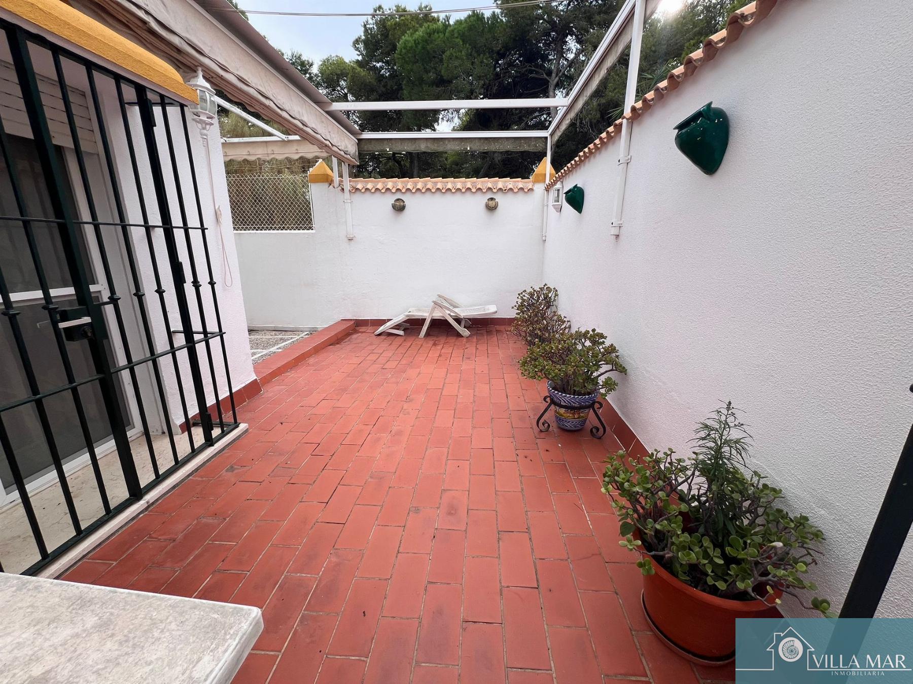 For sale of chalet in Rota