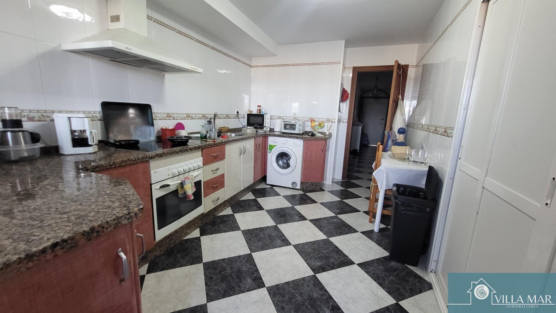 For sale of flat in Rota