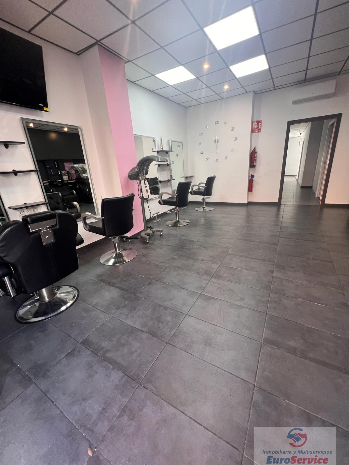 For sale of commercial in Valencia