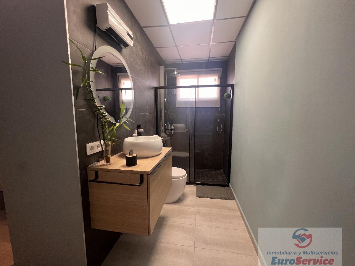 Venta de estudio en Chiva