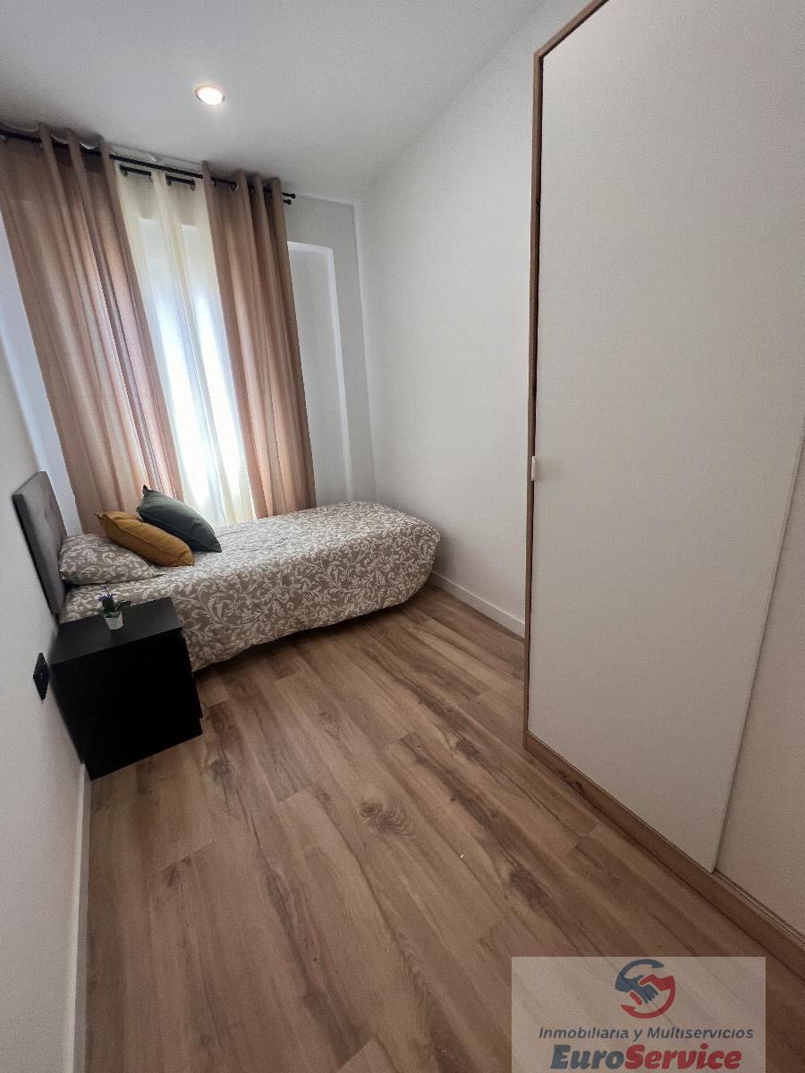For sale of flat in Valencia