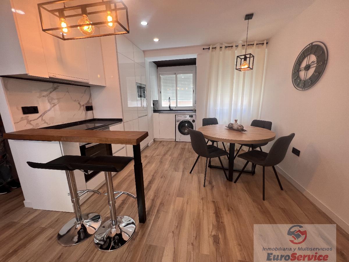 For sale of flat in Valencia