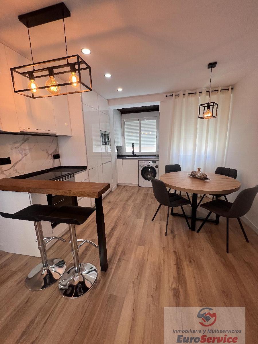 For sale of flat in Valencia