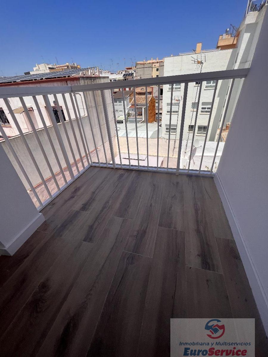 For sale of flat in Valencia