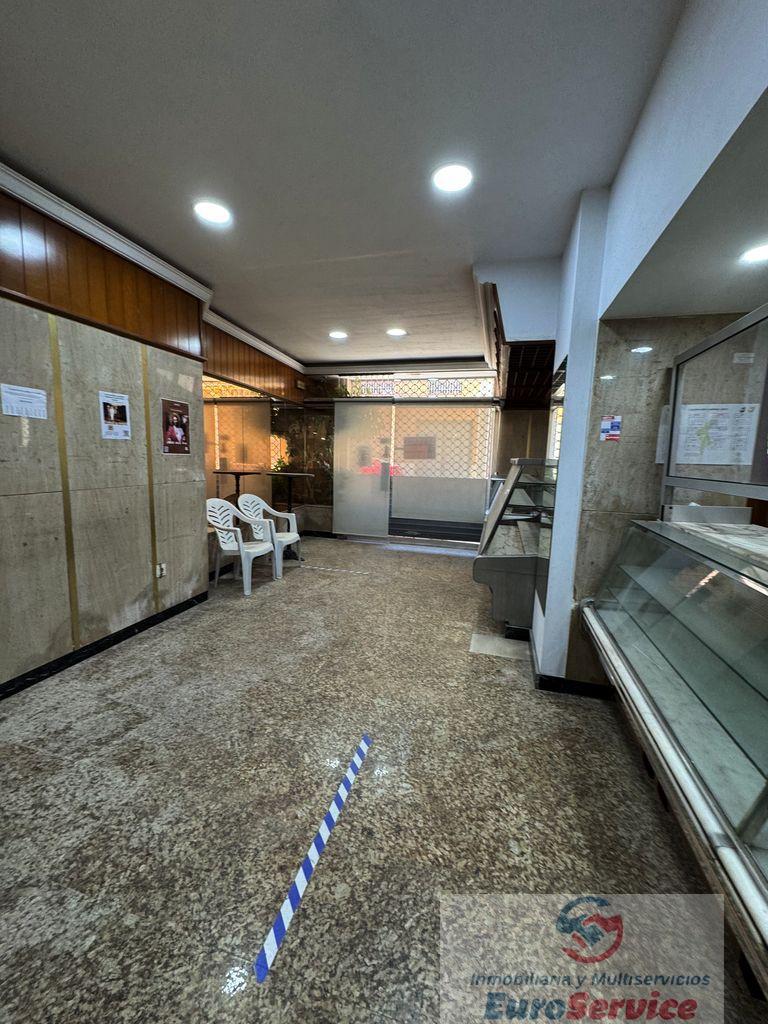 For sale of commercial in Massamagrell
