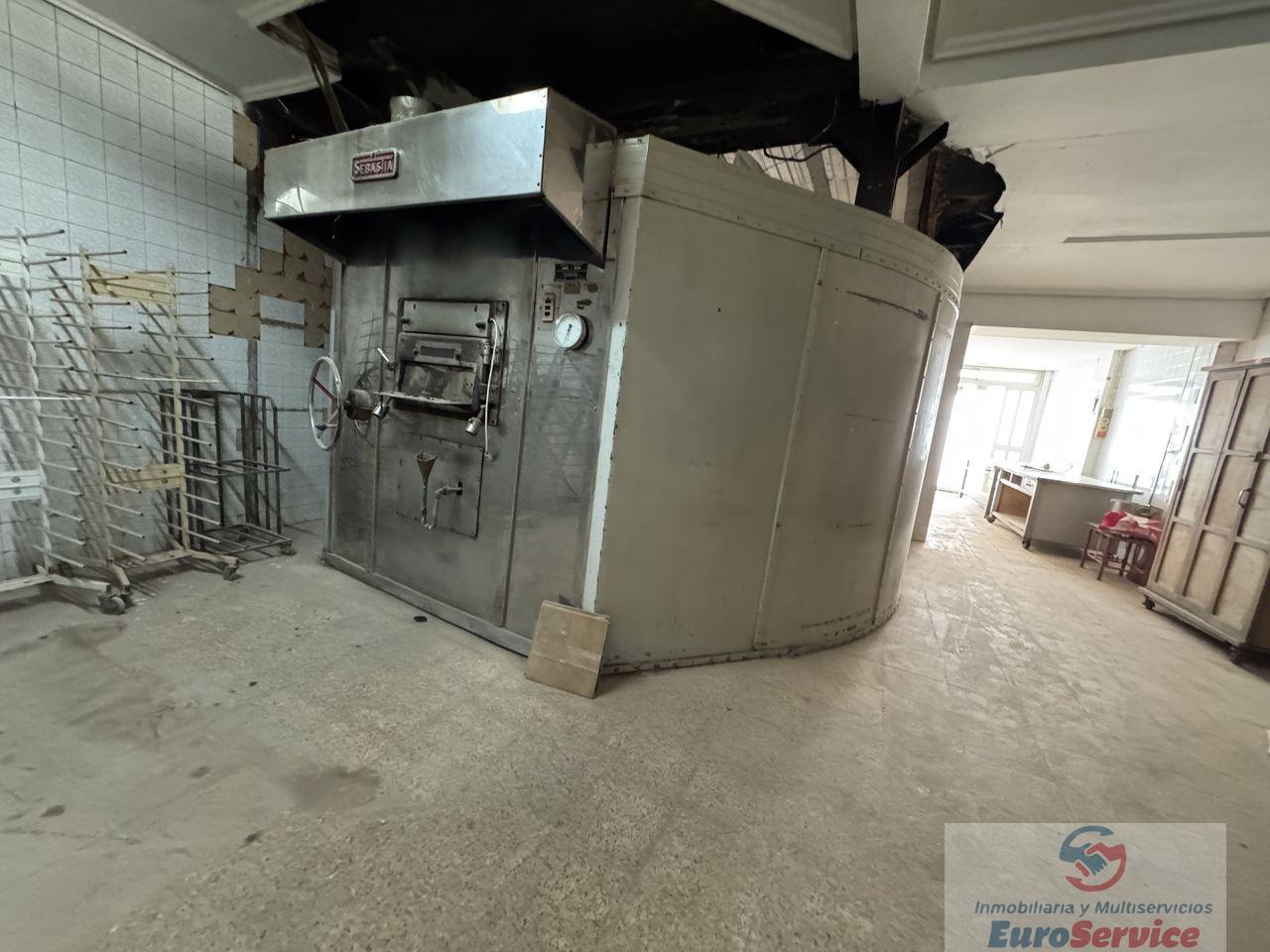 For sale of commercial in Massamagrell