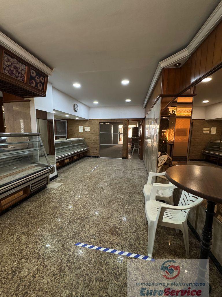 For sale of commercial in Massamagrell