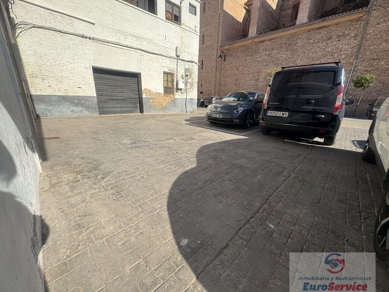 For sale of commercial in Massamagrell