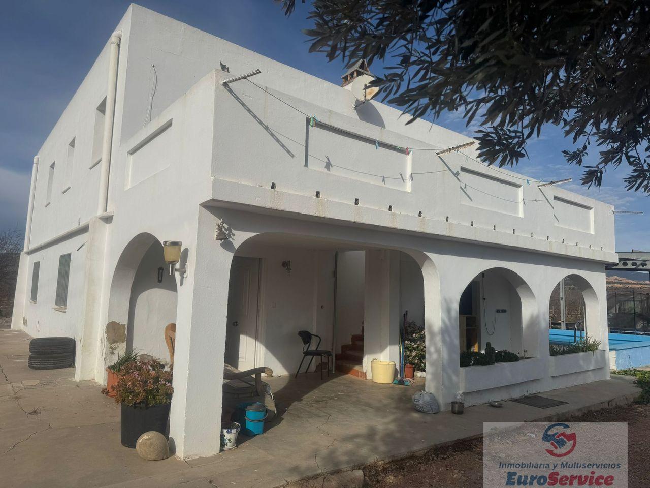 For sale of chalet in Villar del Arzobispo
