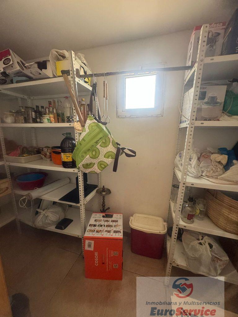 For sale of chalet in Villar del Arzobispo