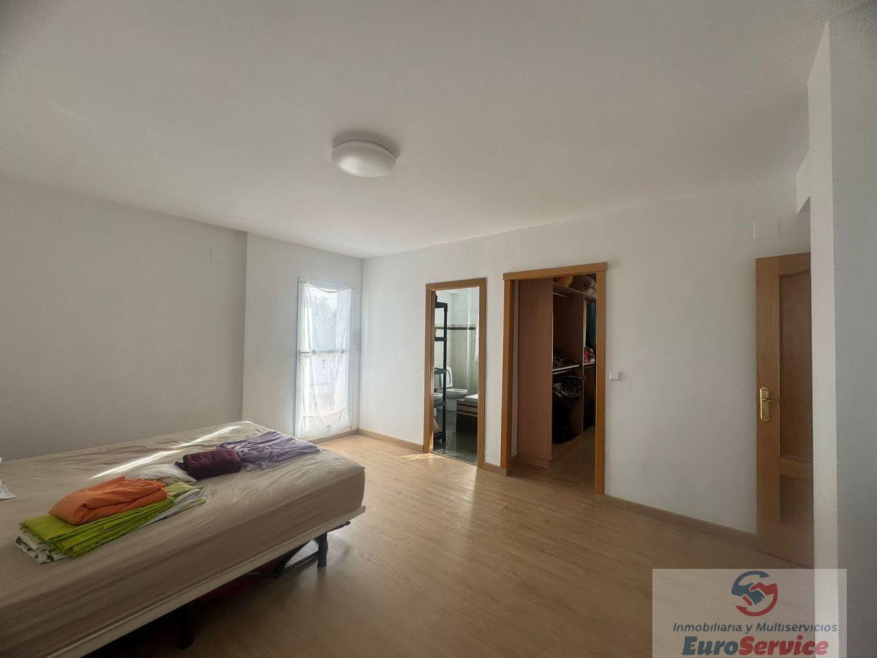For sale of chalet in Villar del Arzobispo