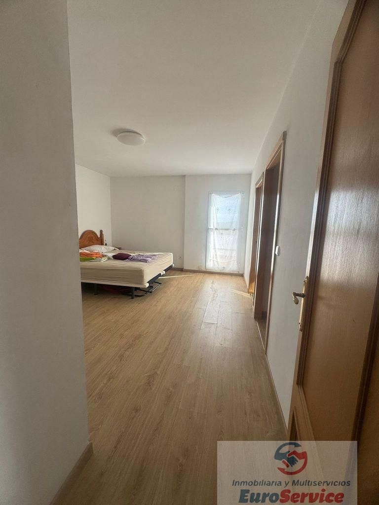 For sale of chalet in Villar del Arzobispo