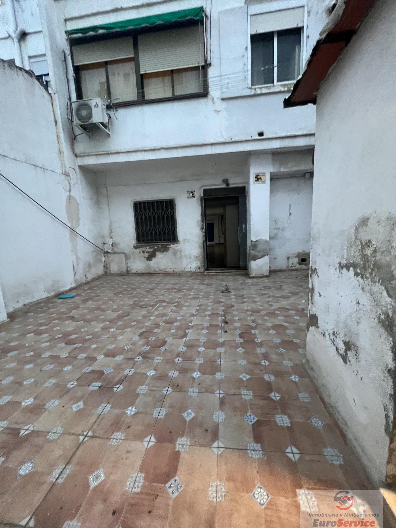 For rent of premises in Valencia