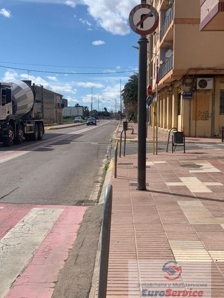 For rent of premises in Museros