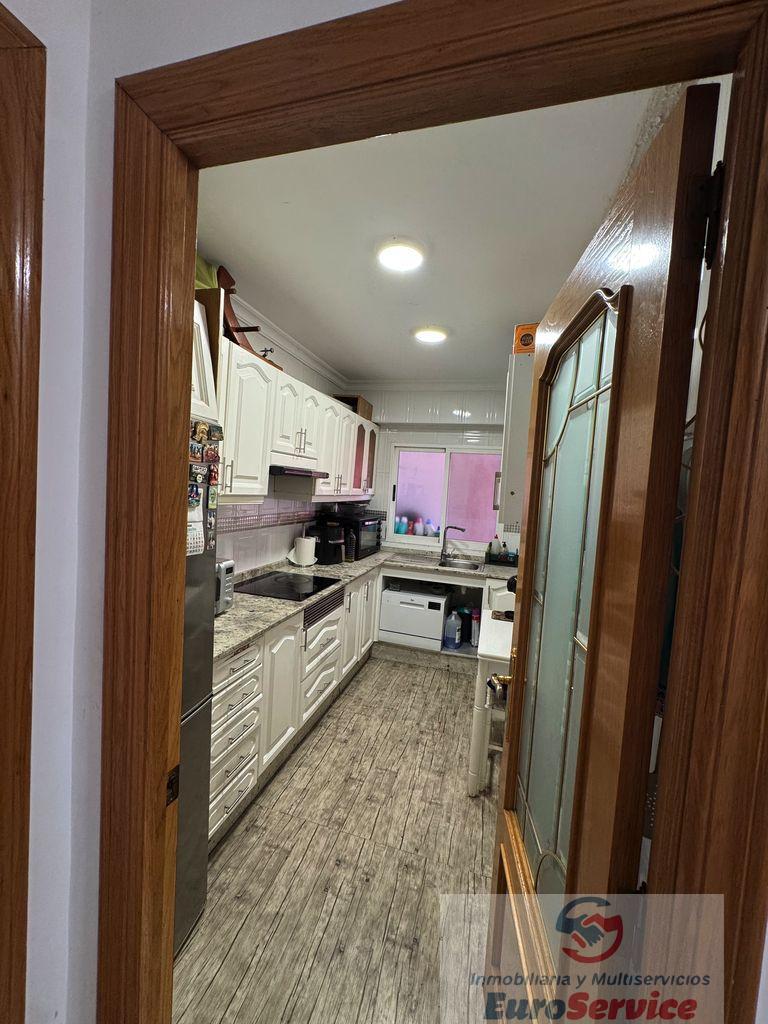 For sale of flat in Paterna