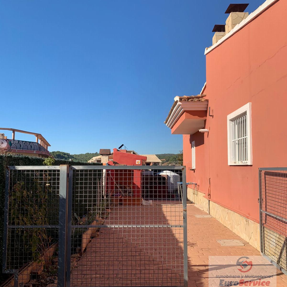 For sale of chalet in Náquera