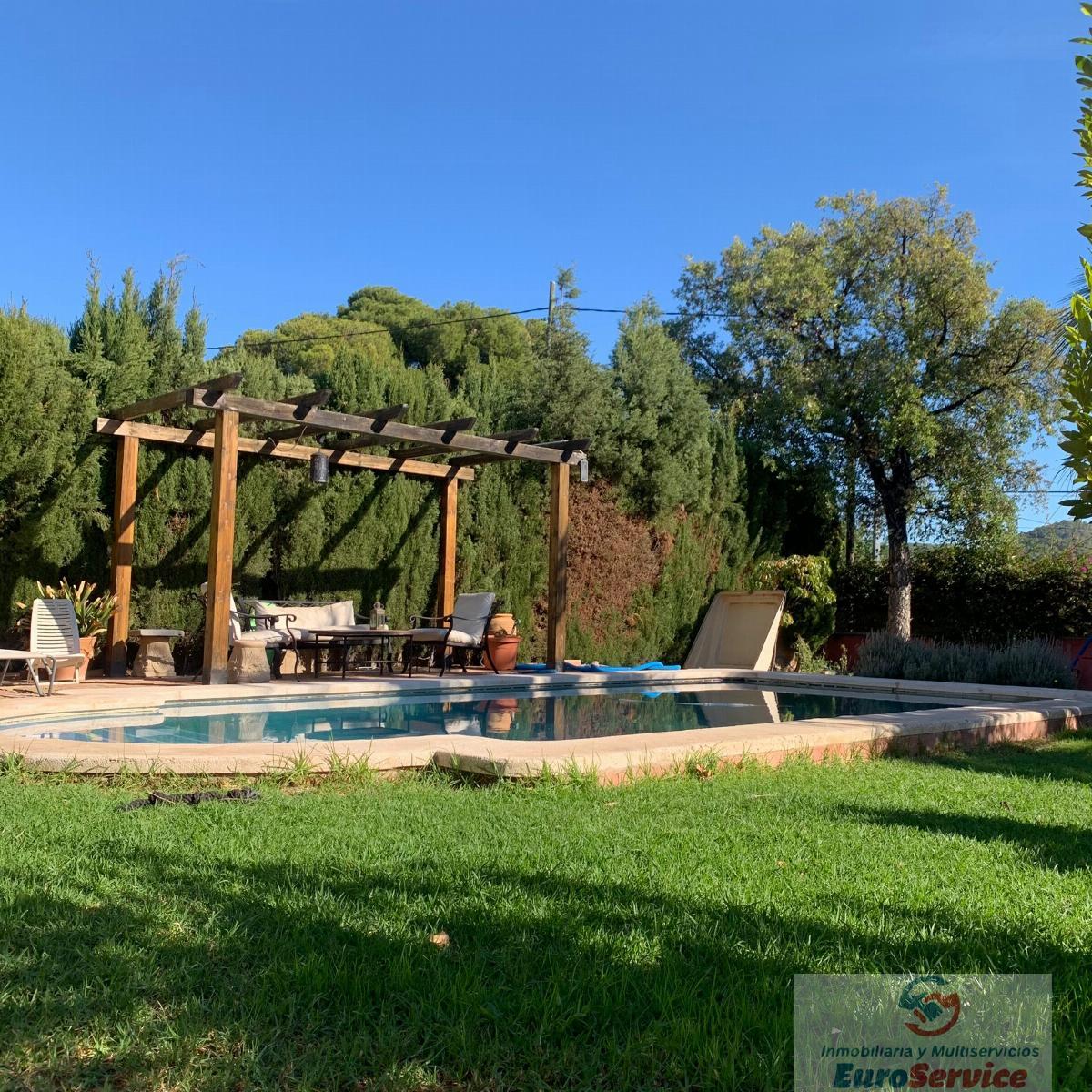 For sale of chalet in Náquera
