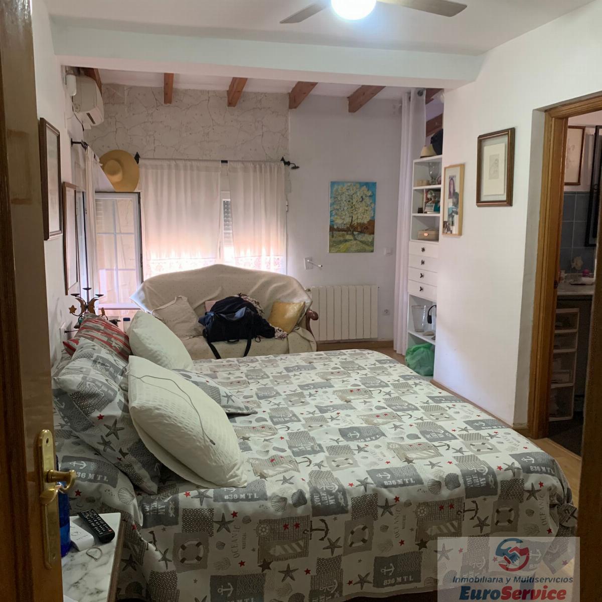 For sale of chalet in Náquera