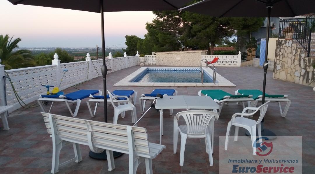 For sale of chalet in Chiva