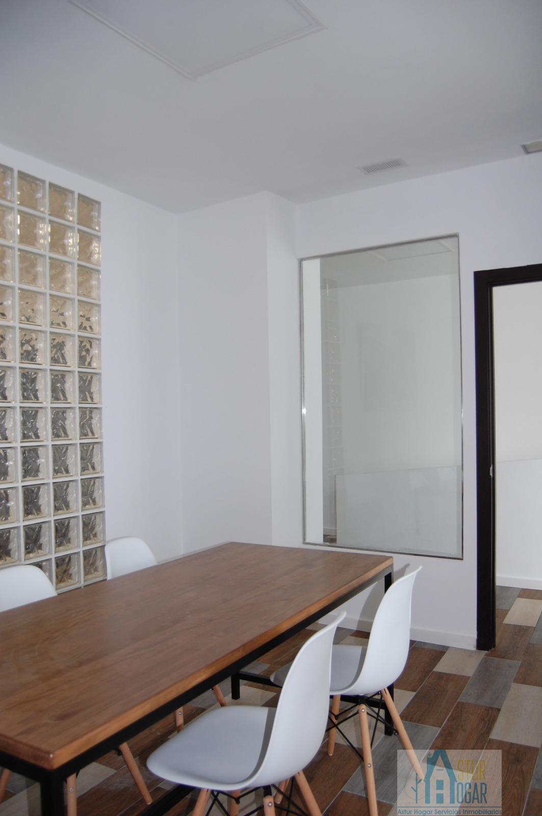 For rent of commercial in Avilés Concejo