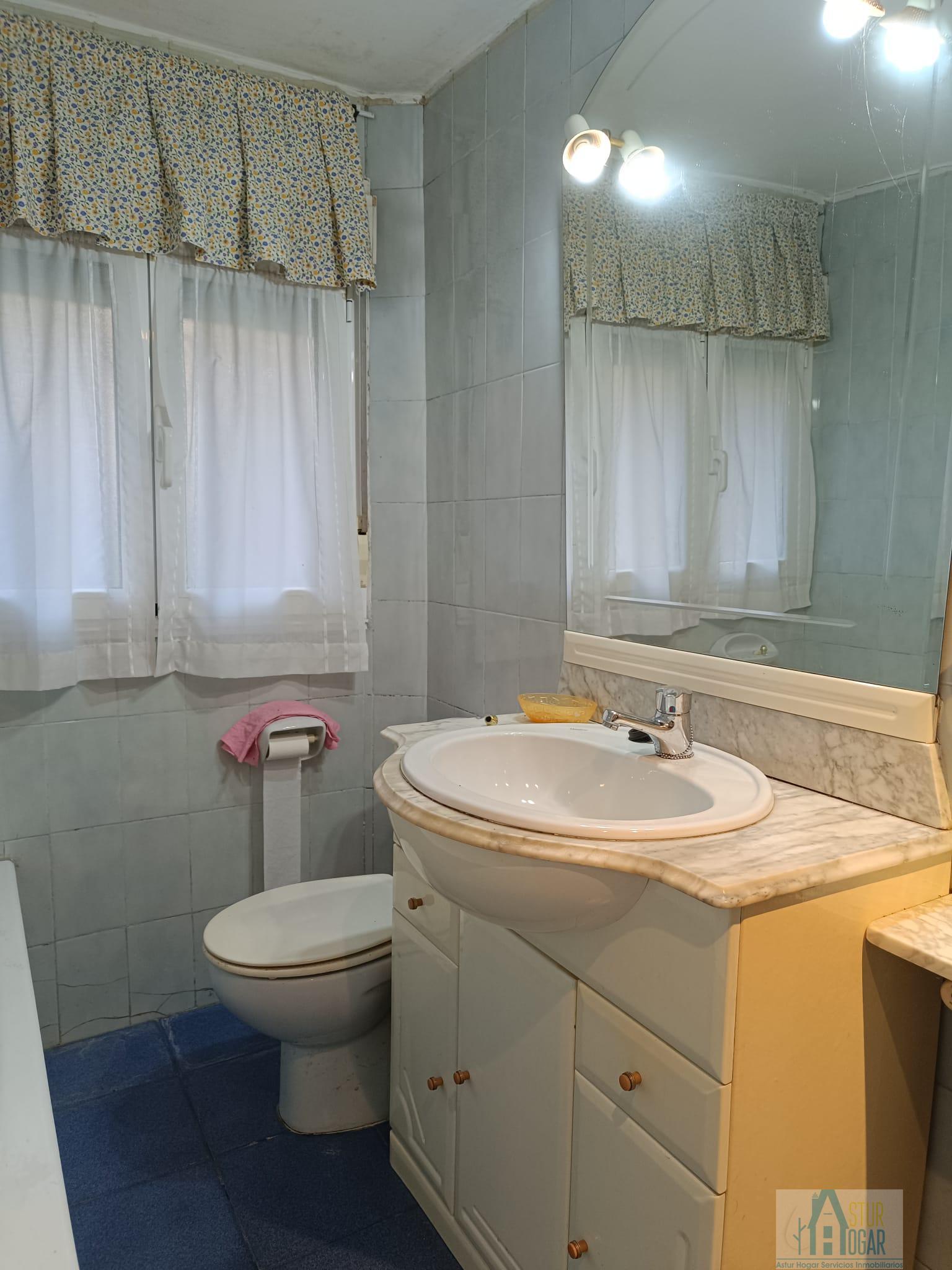 For sale of flat in Lena
