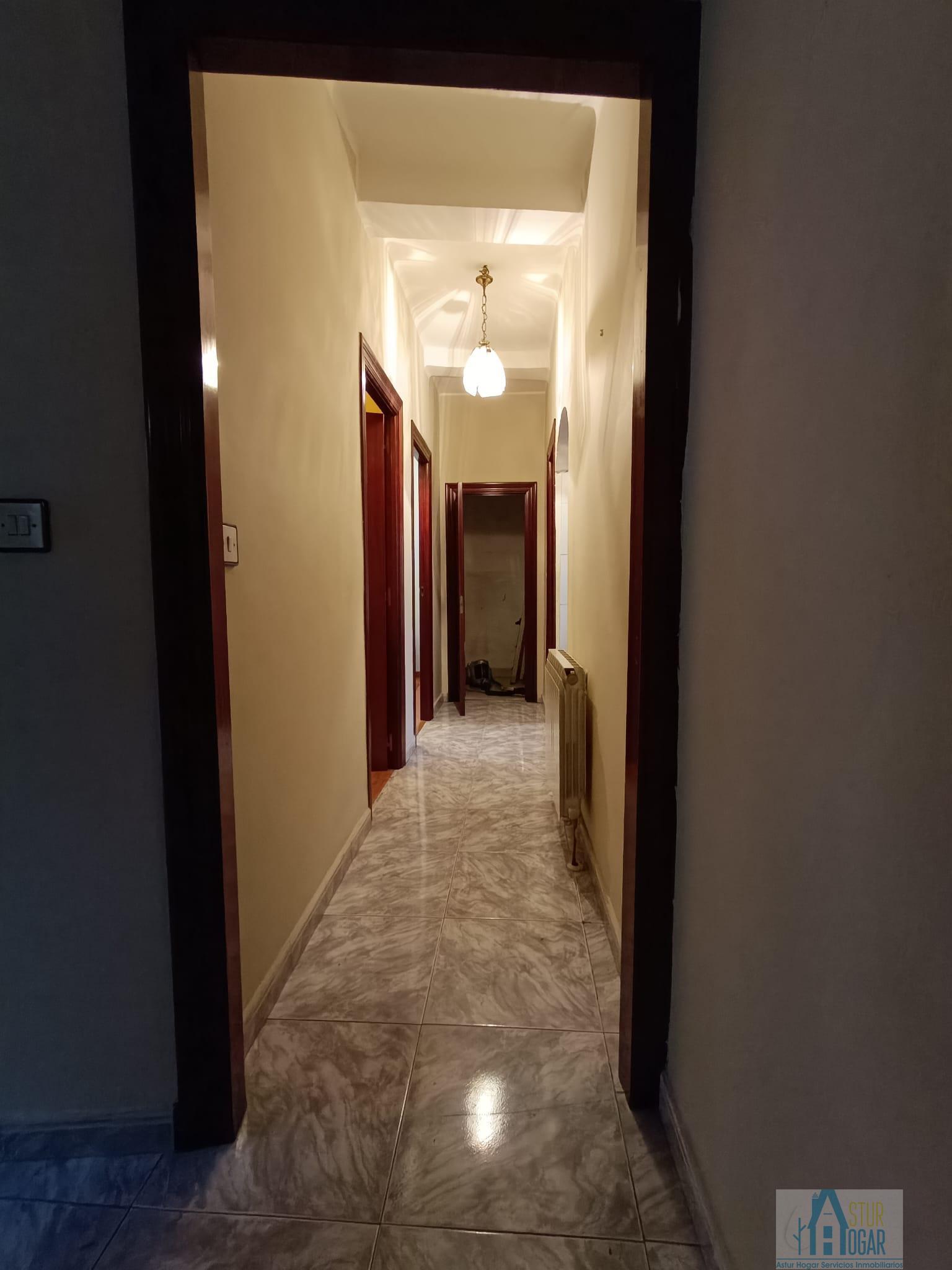 For sale of flat in Lena