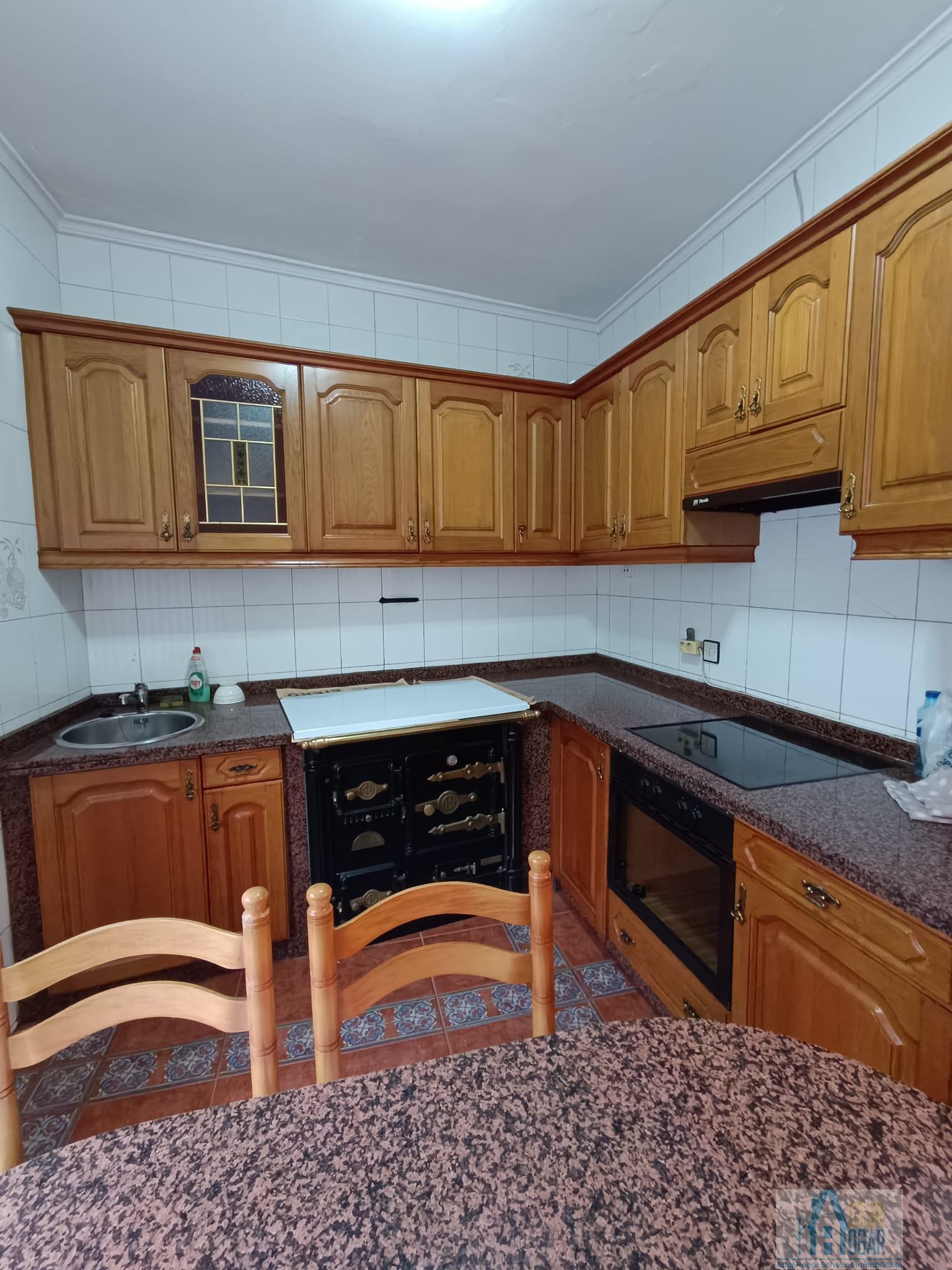 Venta de piso en Lena