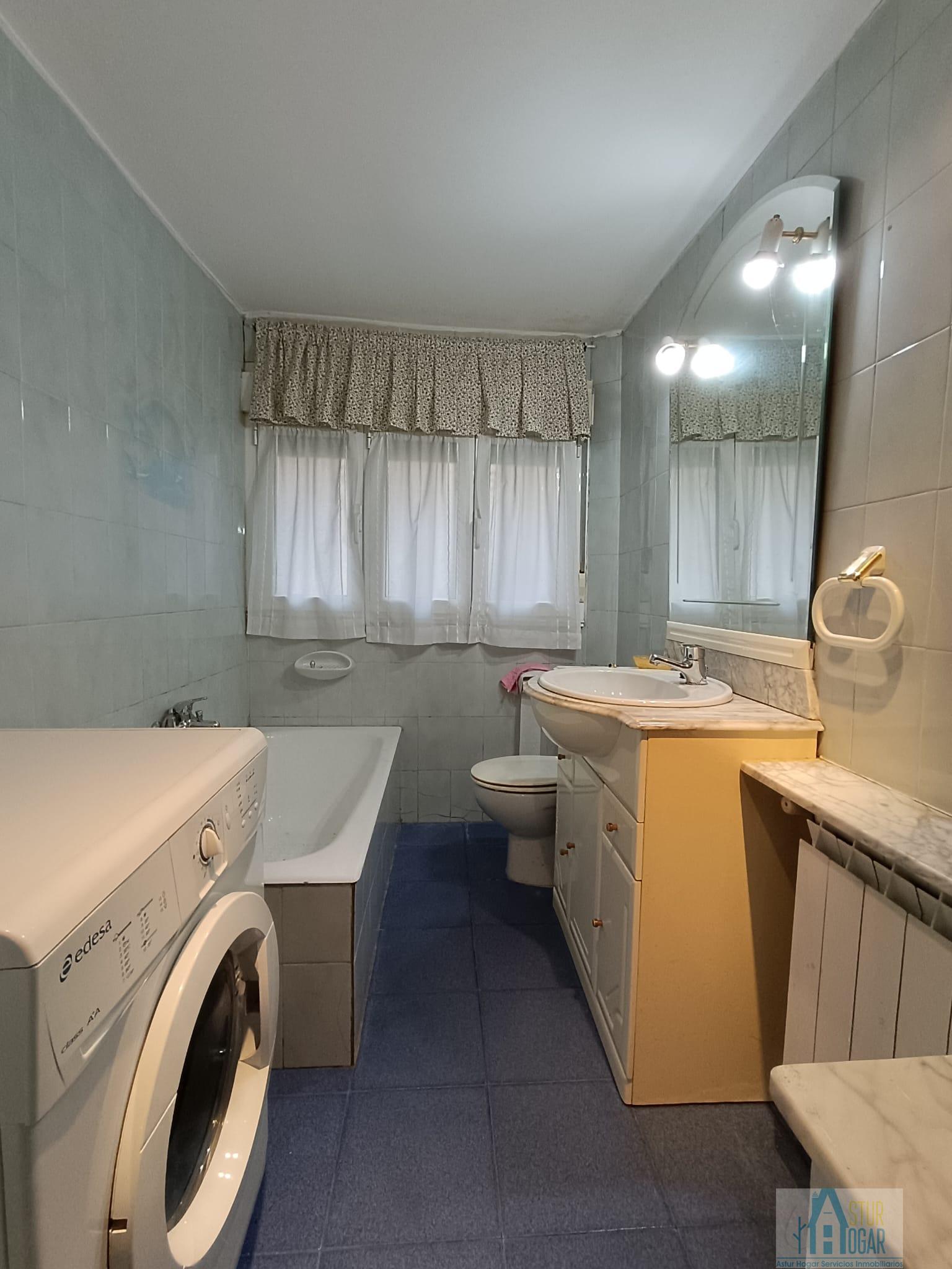 For sale of flat in Lena