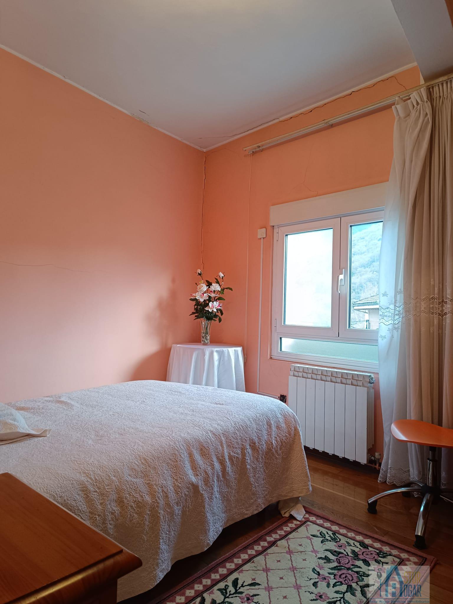 For sale of flat in Lena