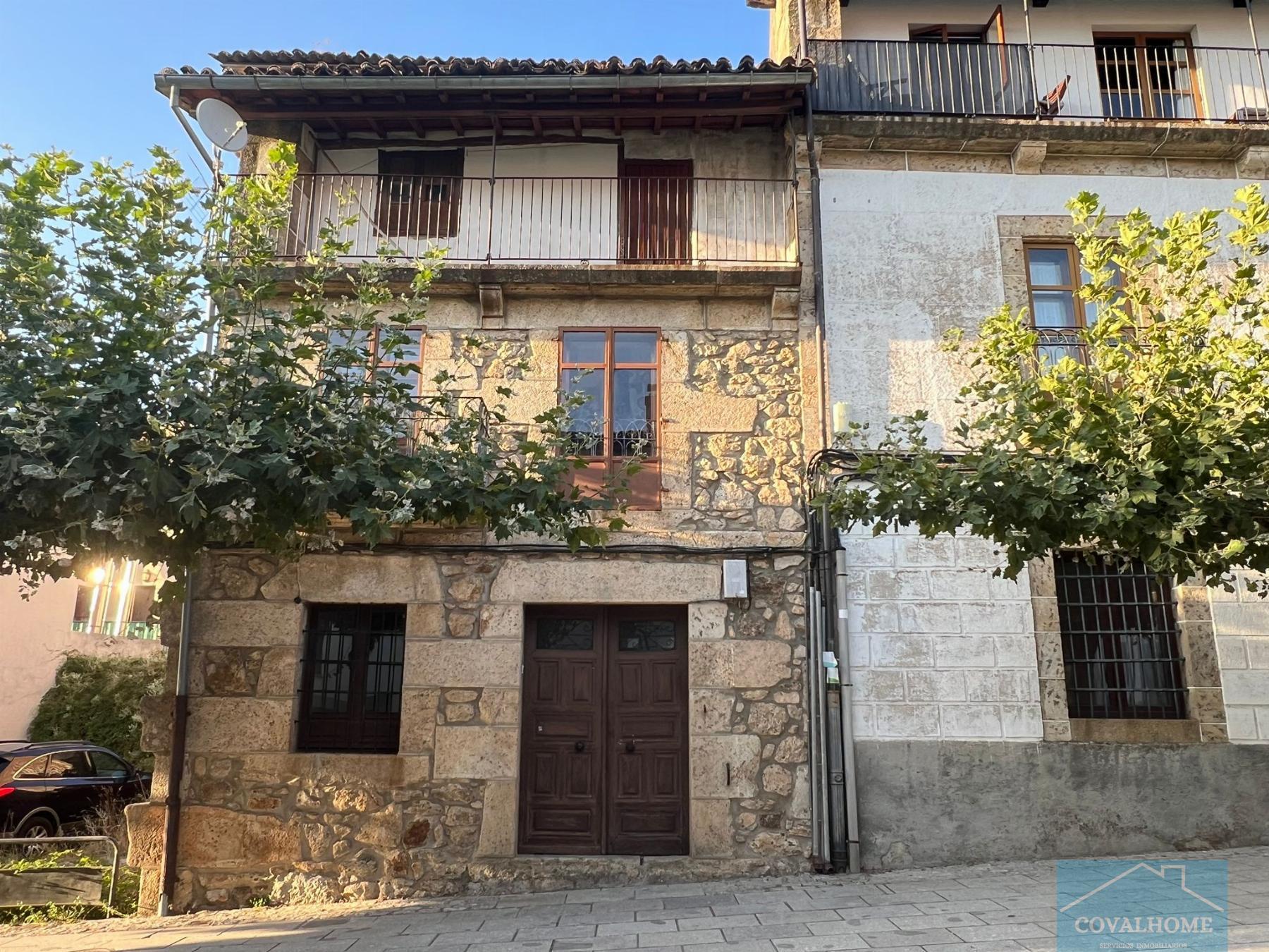 For sale of house in Candelario