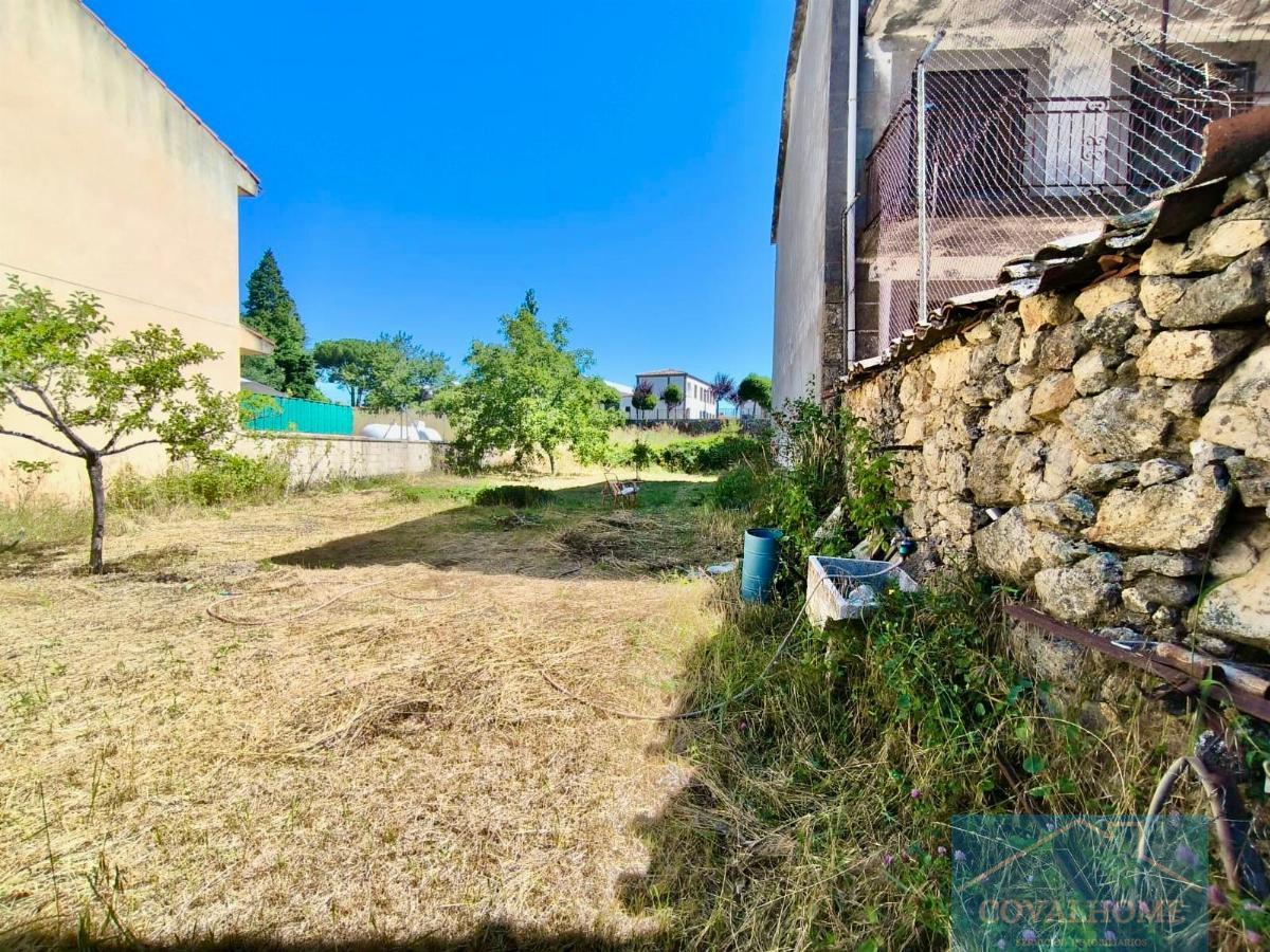 For sale of land in Candelario
