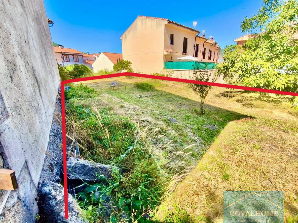 For sale of land in Candelario