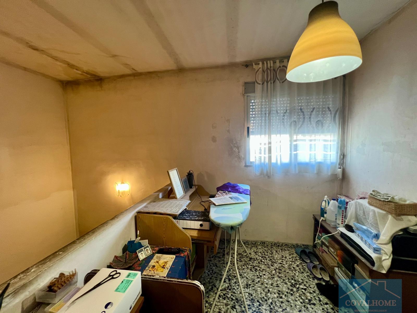 For sale of house in Valencia