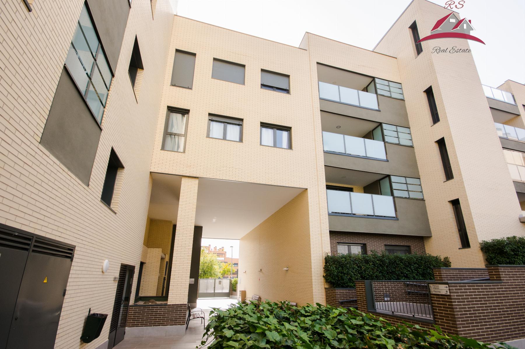 For sale of apartment in Paracuellos de Jarama