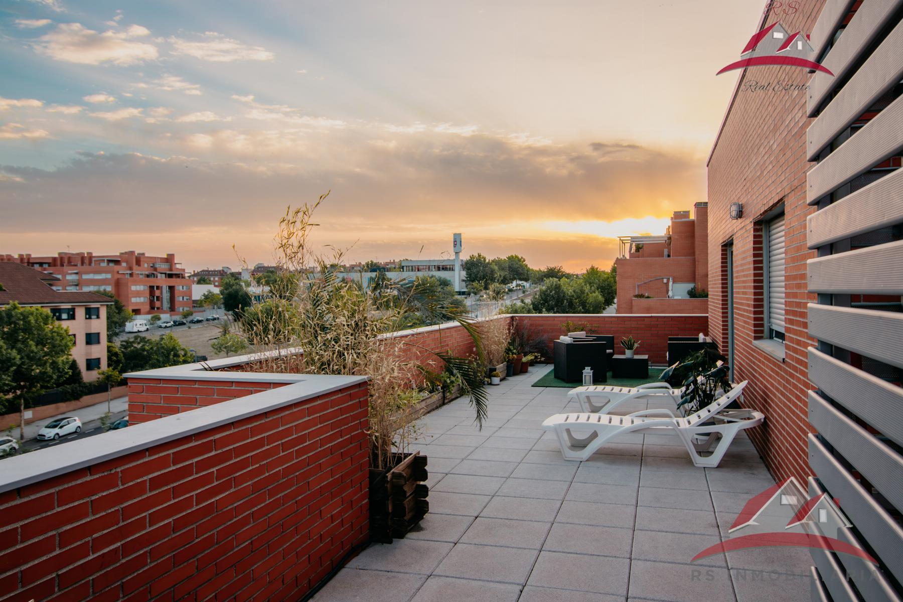 For sale of penthouse in Paracuellos de Jarama