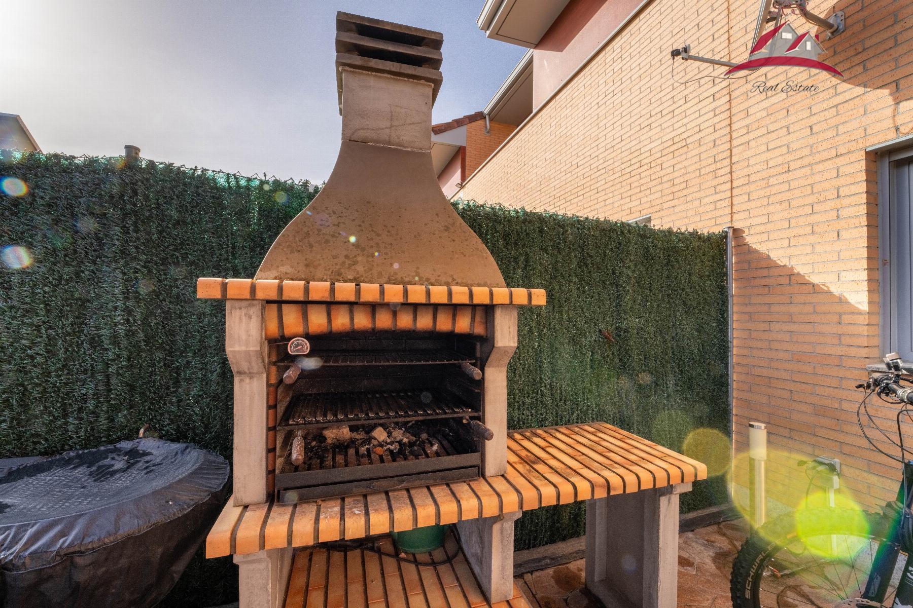 For sale of chalet in Paracuellos de Jarama