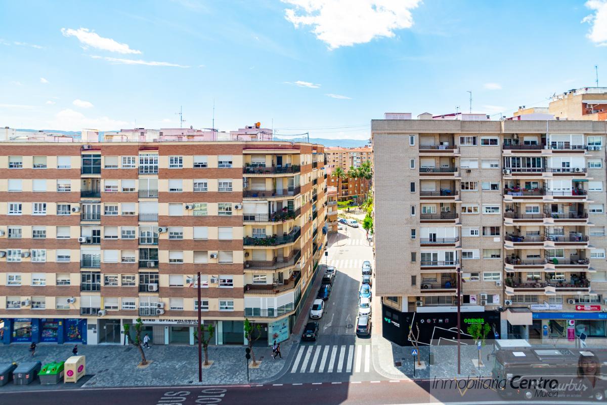 For sale of flat in Murcia