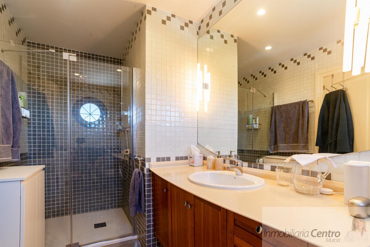 For sale of chalet in Murcia