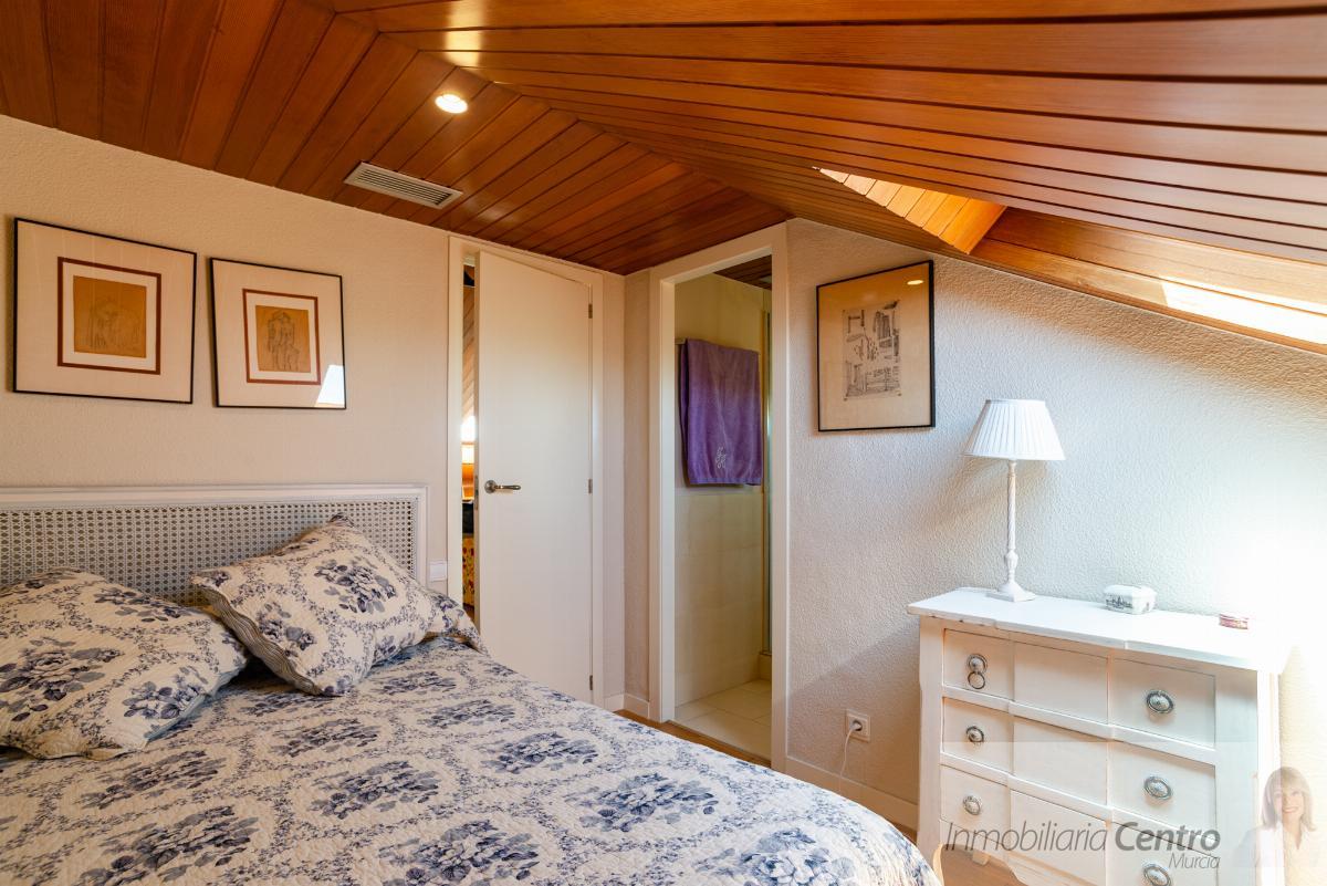For sale of chalet in Murcia