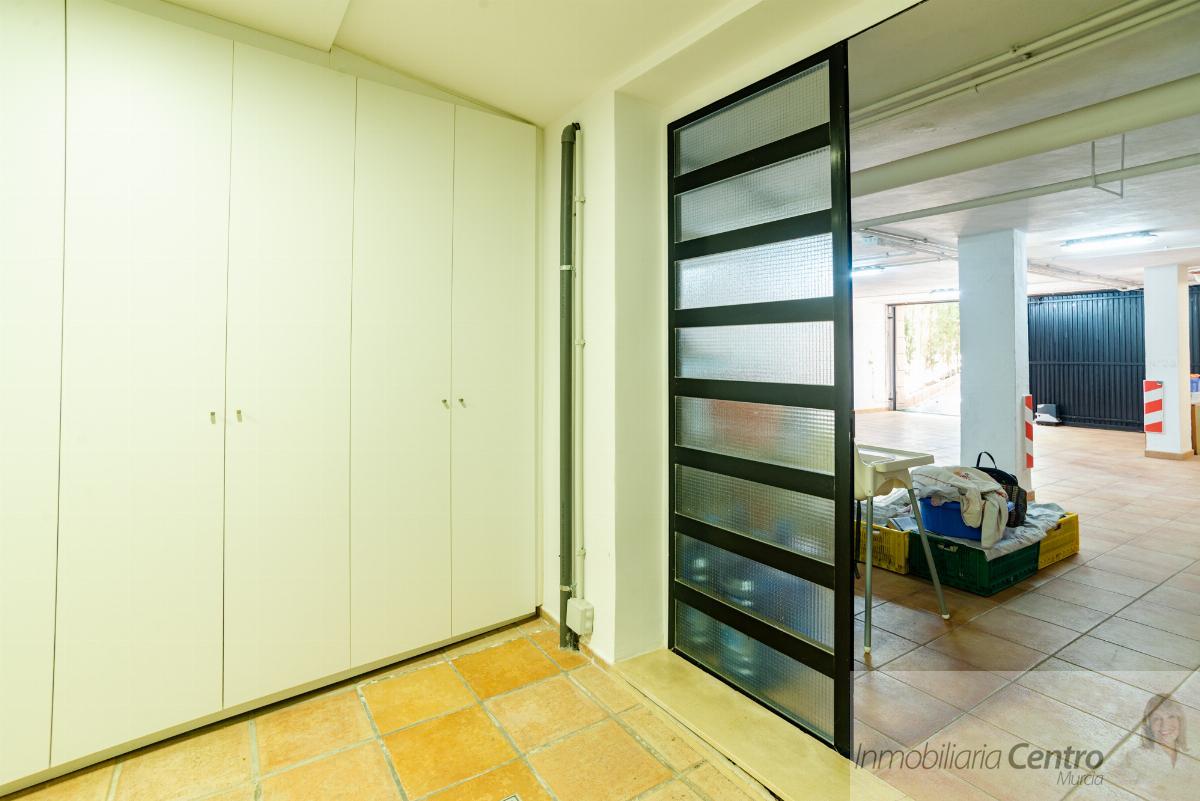 For sale of chalet in Murcia