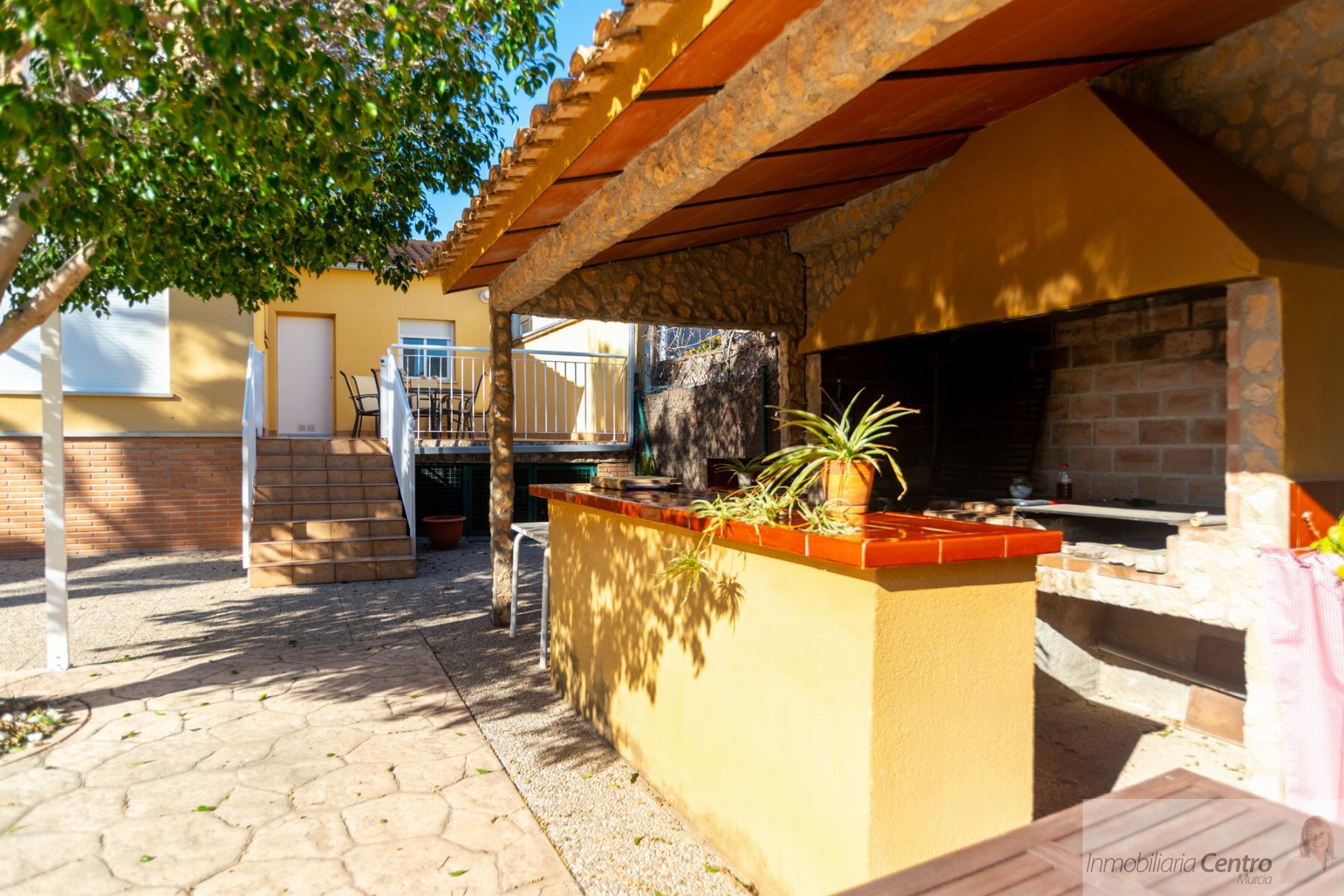 For sale of chalet in Murcia