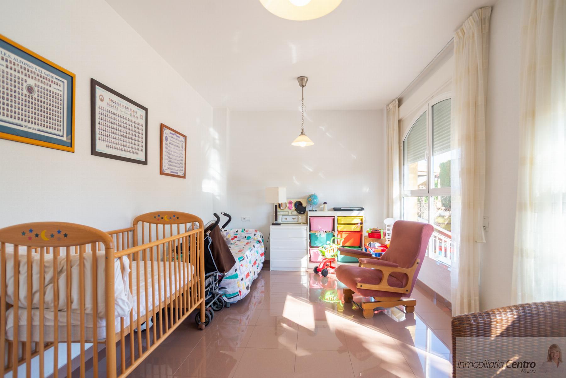 For sale of chalet in Murcia