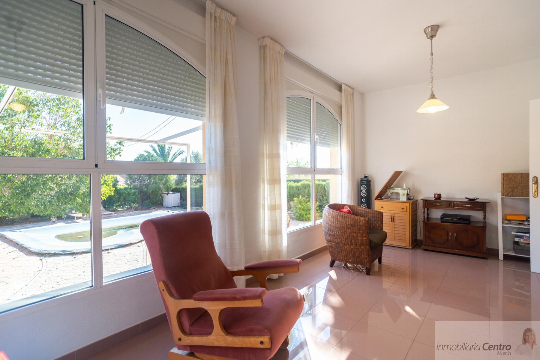 For sale of chalet in Murcia