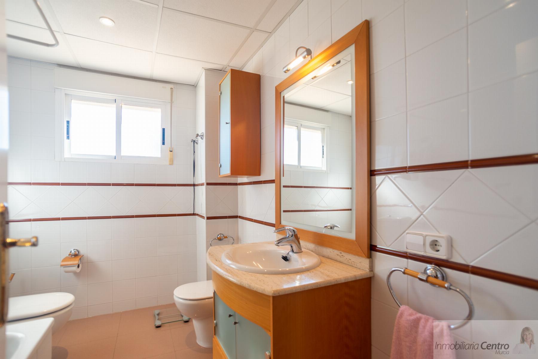 For sale of chalet in Murcia